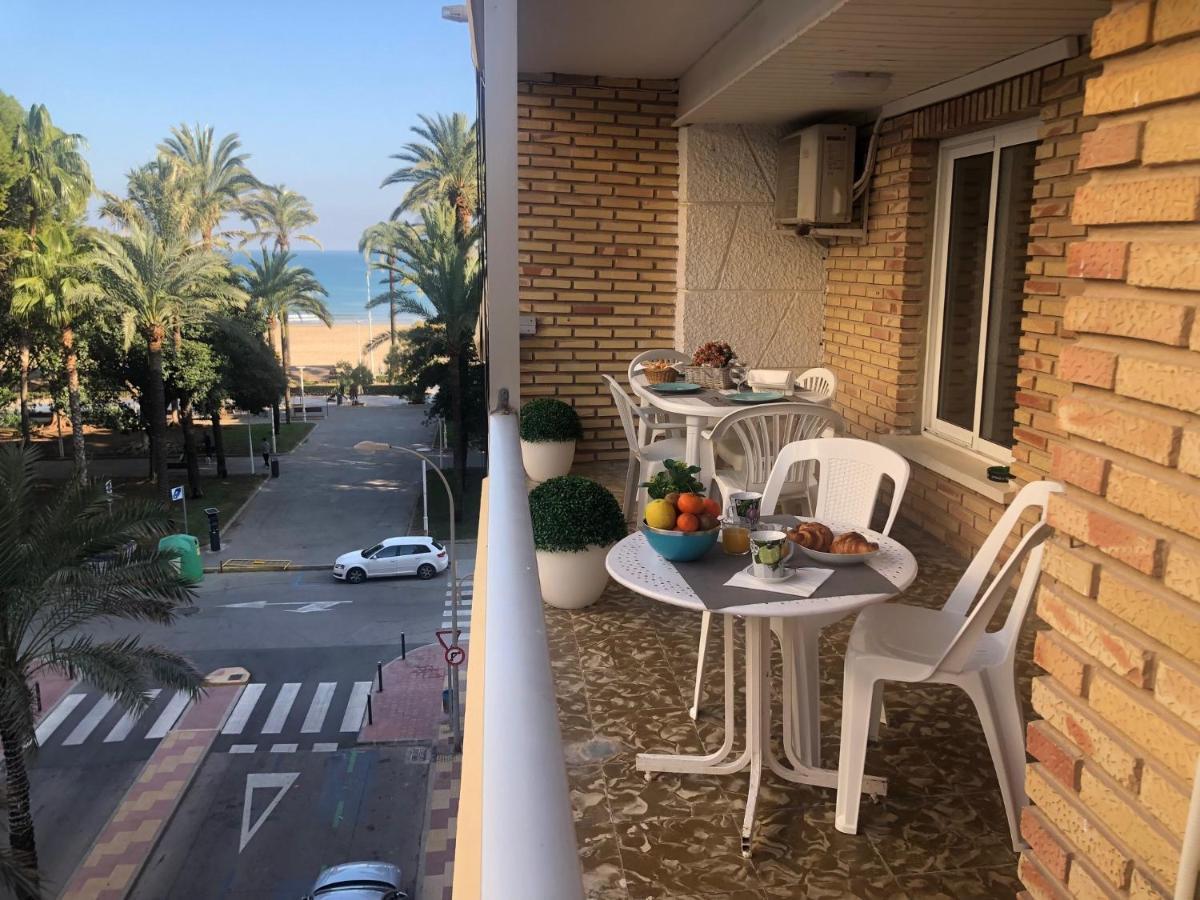 A 50 M De La Plage Cullera Extérieur photo